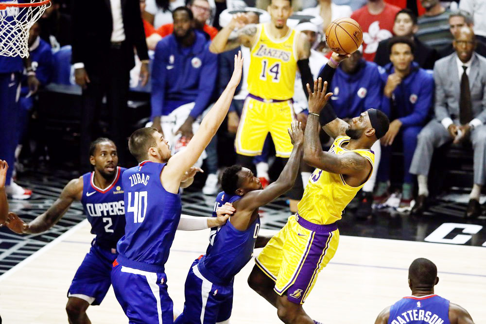 115-133: LeBron anota 46 pero no puede con la ‘maldición’ de los Clippers
