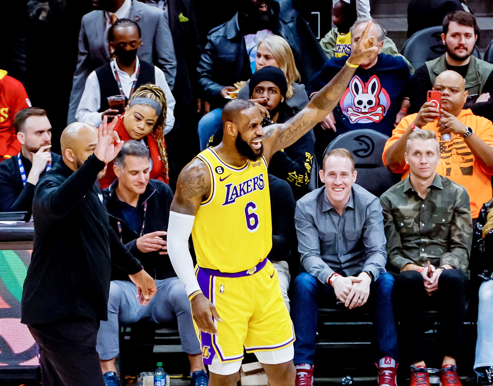 LeBron James gana el premio a jugador de la semana pero no estará en Denver por lesión