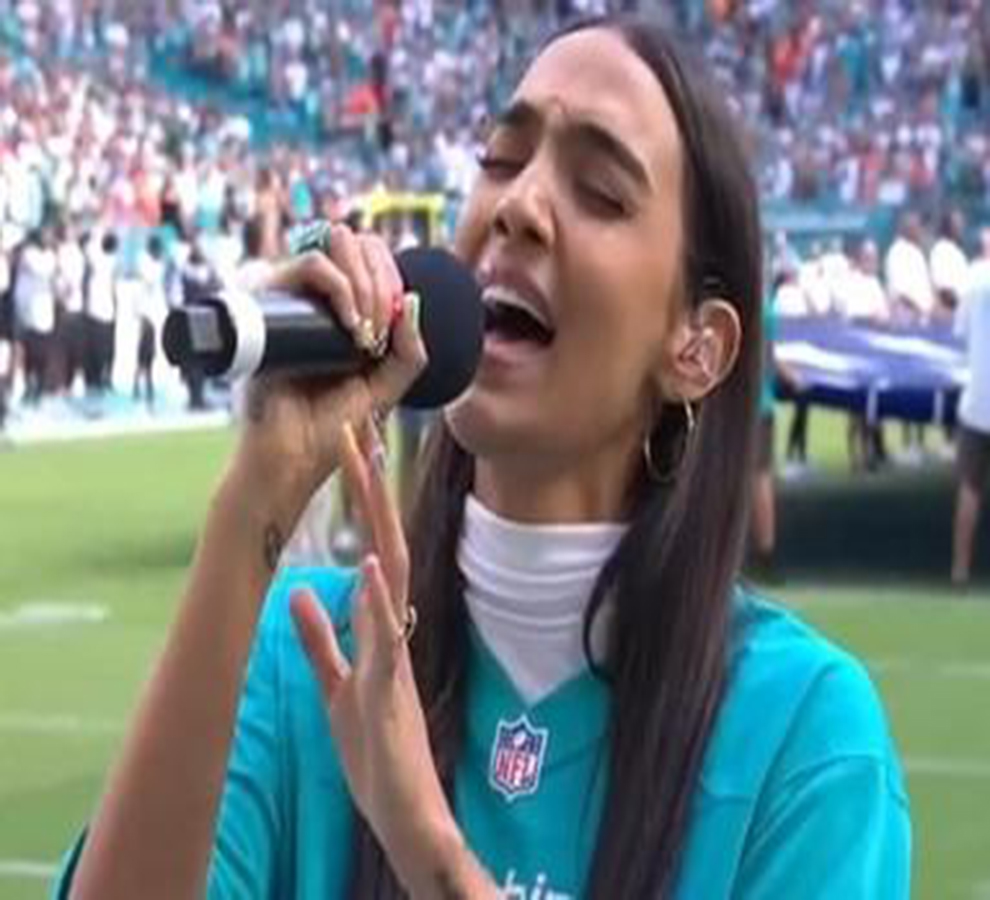 Cantar el himno de EE. UU fue lo máximo para Manu Manzo