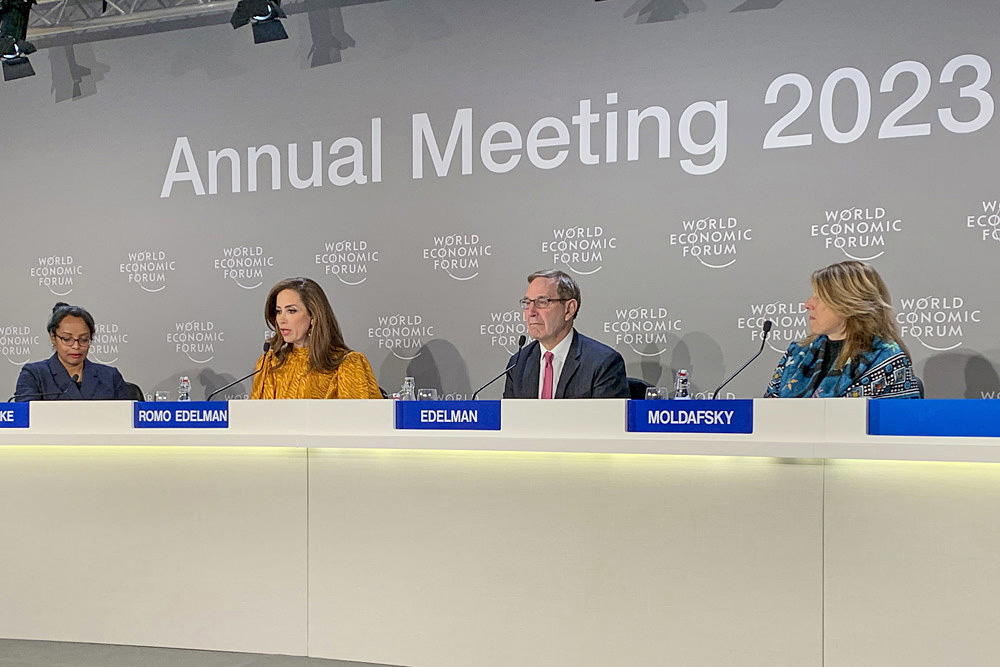 Plan para incluir latinos en empresas de EEUU