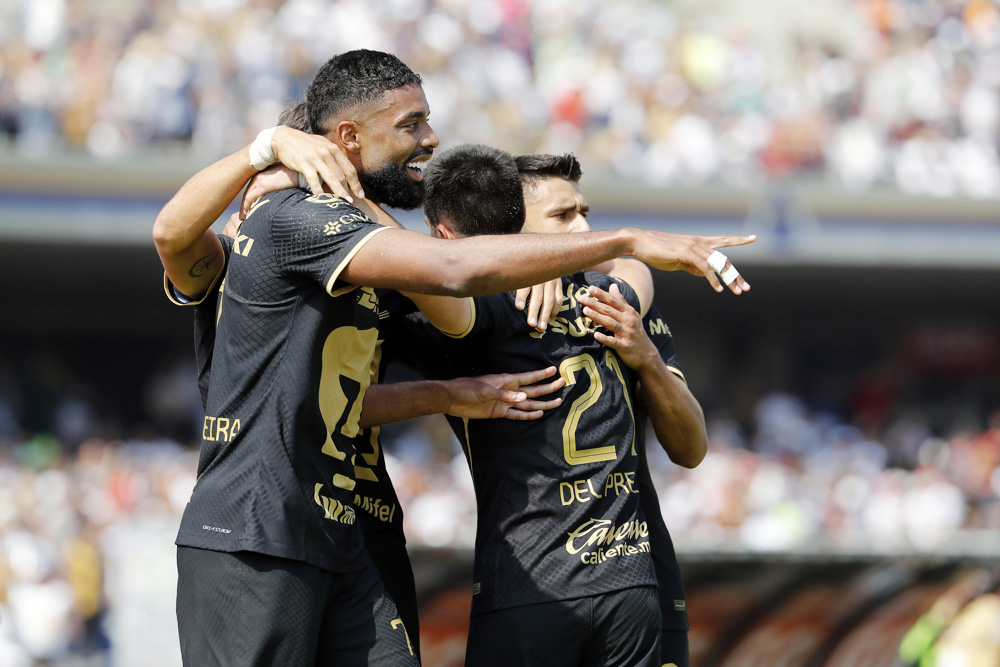 Los Pumas UNAM dironn inicio a era sin Dani Alves con goleada sobre el León