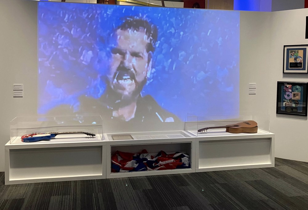 Willy Chirino llega al Museo de Historia, pero tiene cuerda para rato