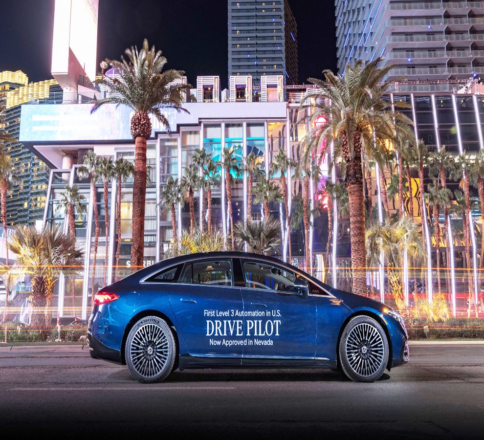 Mercedez Benz obtiene certificación nivel 3 de conducción autónoma
