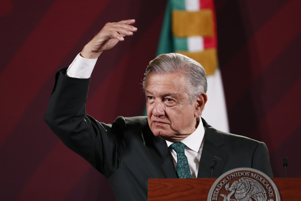 López Obrador rechaza oferta de reparación de exjefe de Pemex detenido