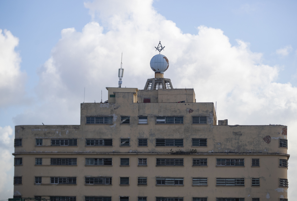 El Gran Maestro de la Logia de Cuba no regresa a la isla tras viajar a México