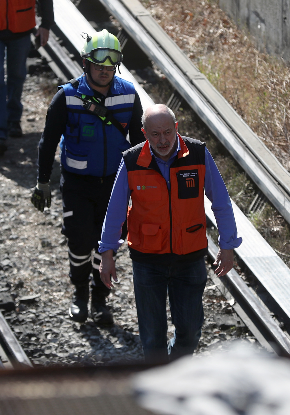 Destituyen a funcionario tras choque del metro en México que dejó un muerto