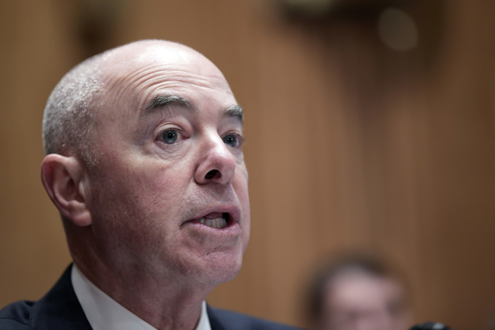 Gobierno Biden difiere deportación de indocumentados que sufren abuso laboral