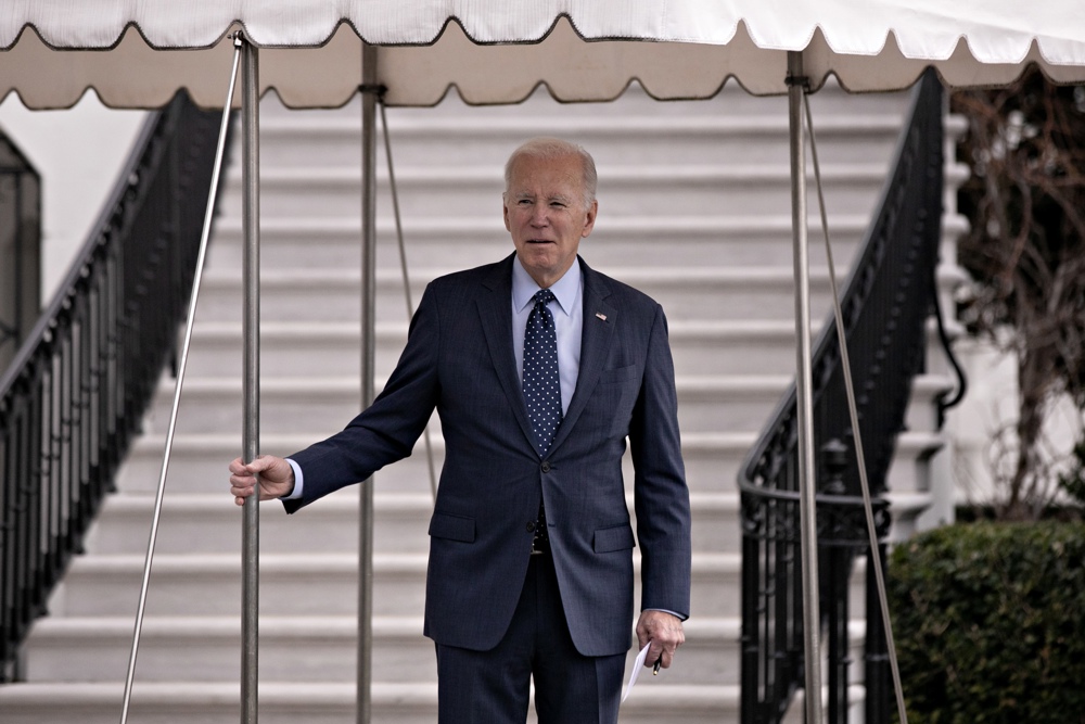 Biden avisa que derribará cualquier objeto volador que amenace EE.UU.