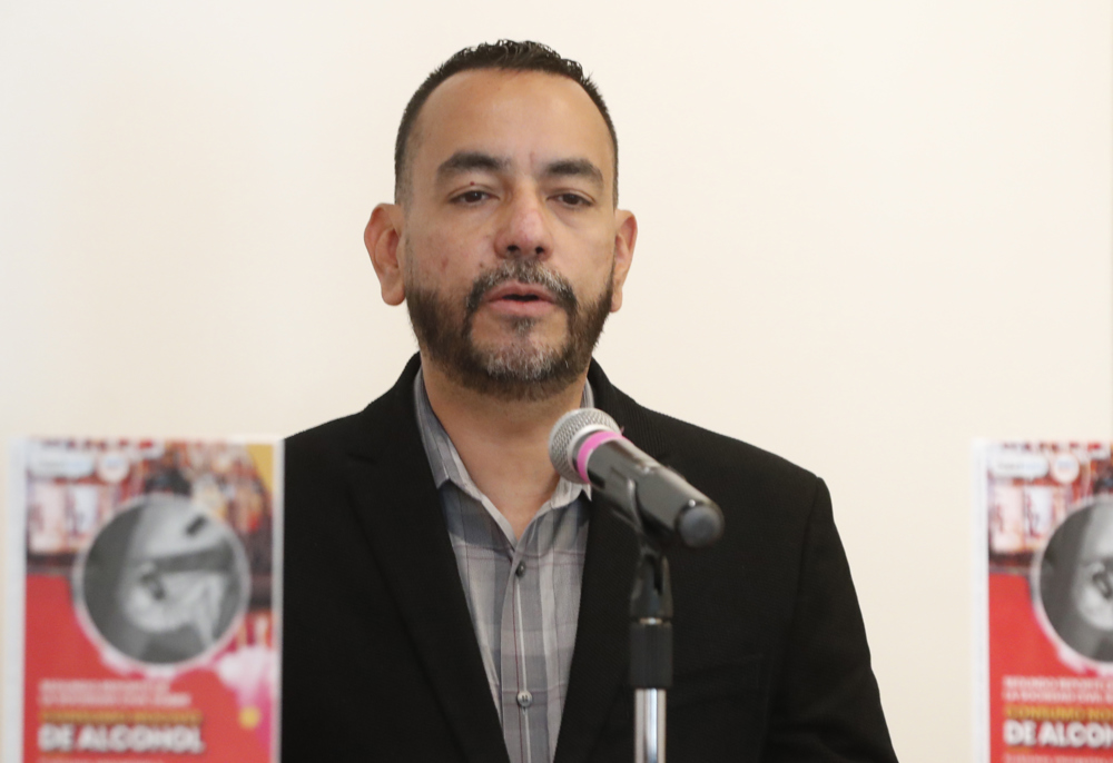 Expertos urgen legislar promoción de alcohol en redes sociales en México