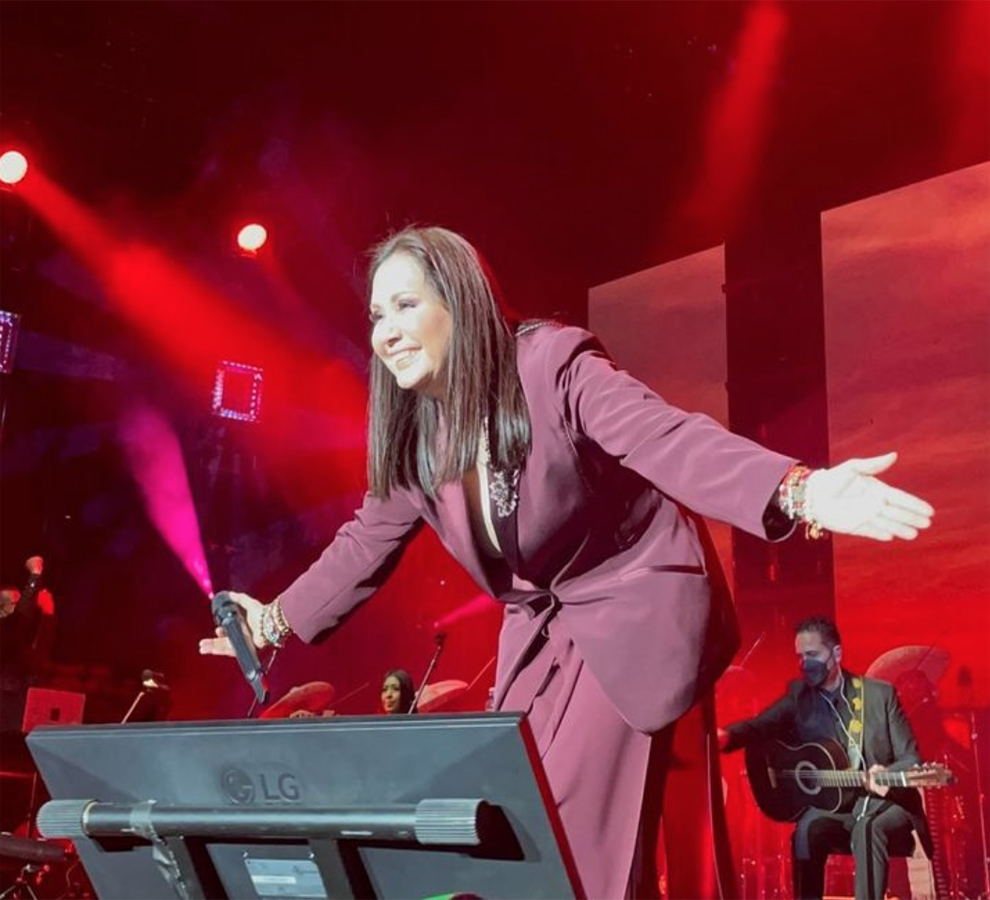 Ana Gabriel deja en shock a fans al anunciar su retiro de los escenarios