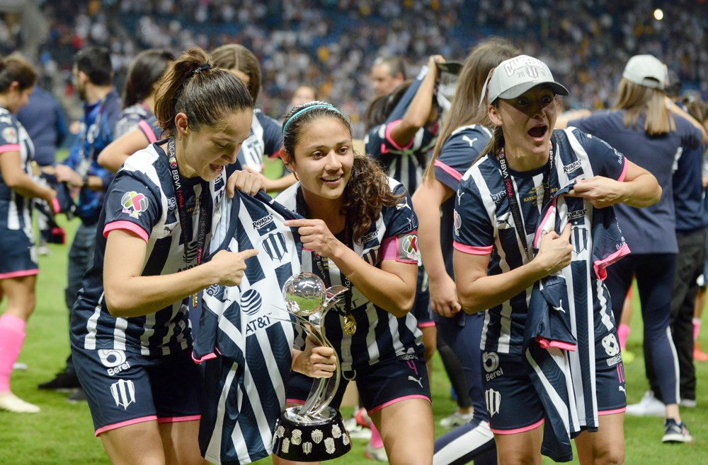 Aviléz celebra que el español López respalde a jugadoras jóvenes mexicanas