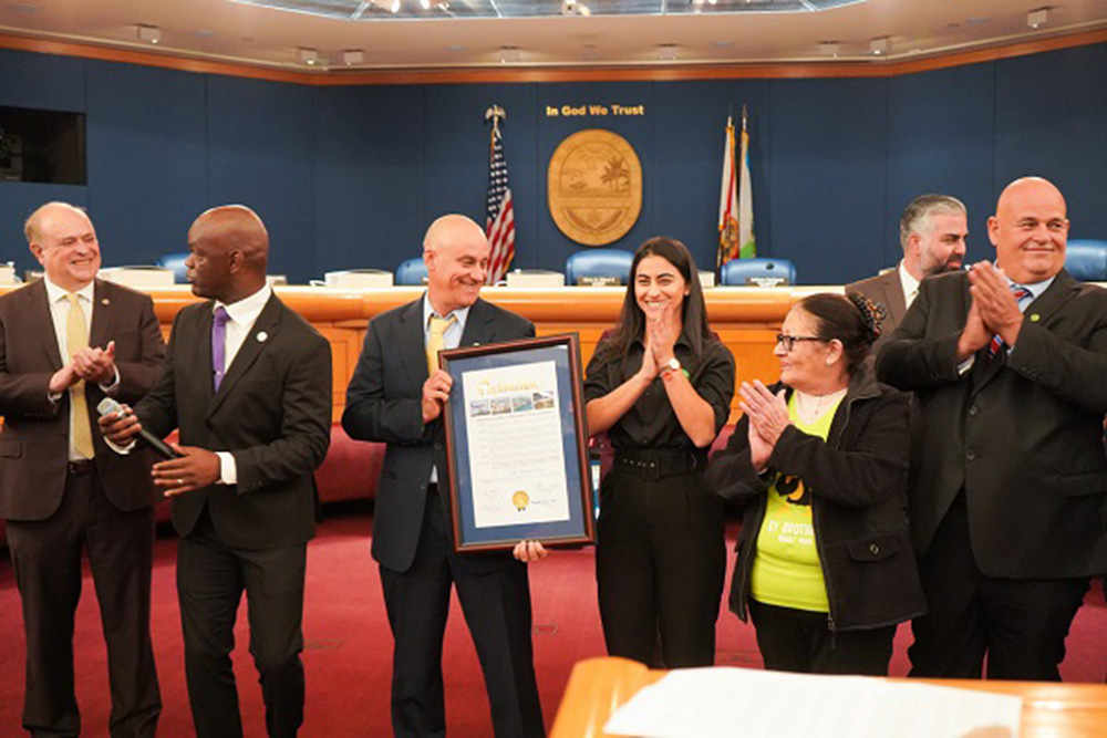 Parque Familiar By Brothers recibe reconocimiento de la ciudad de Miami