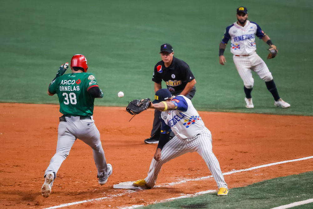 México lidera en solitario Serie del Caribe tras vencer 7-0 a Venezuela