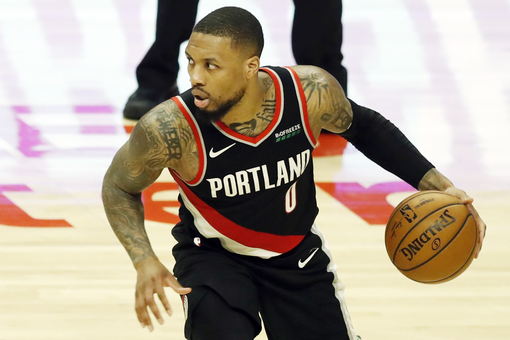 Damian Lillard firma 71 puntos y 13 triples en el Blazers-Rockets