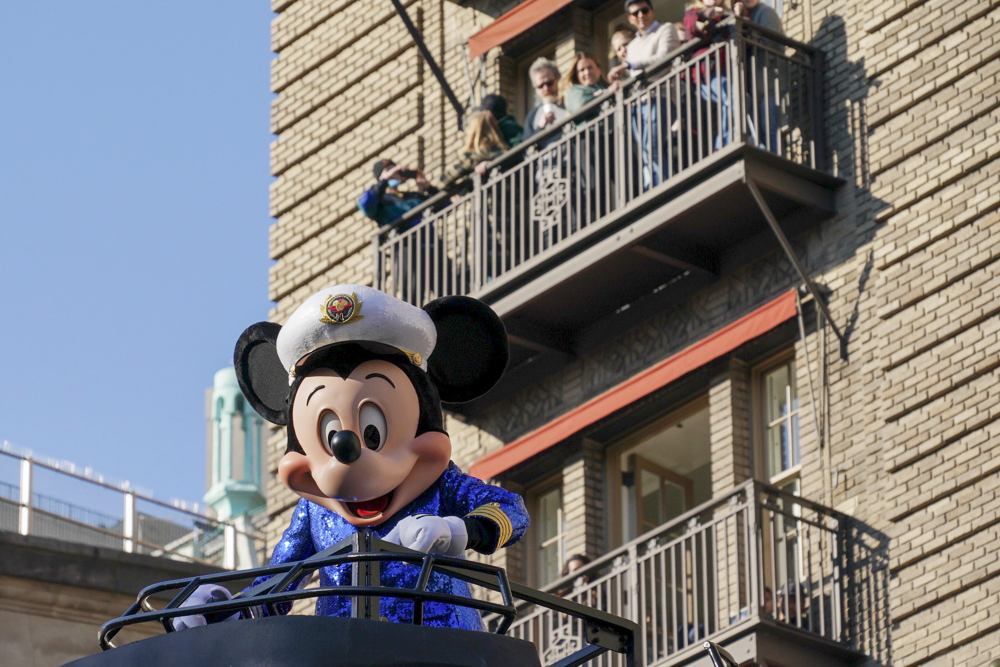 El inversor Nelson Peltz abandona guerra contra Disney tras reestructuración