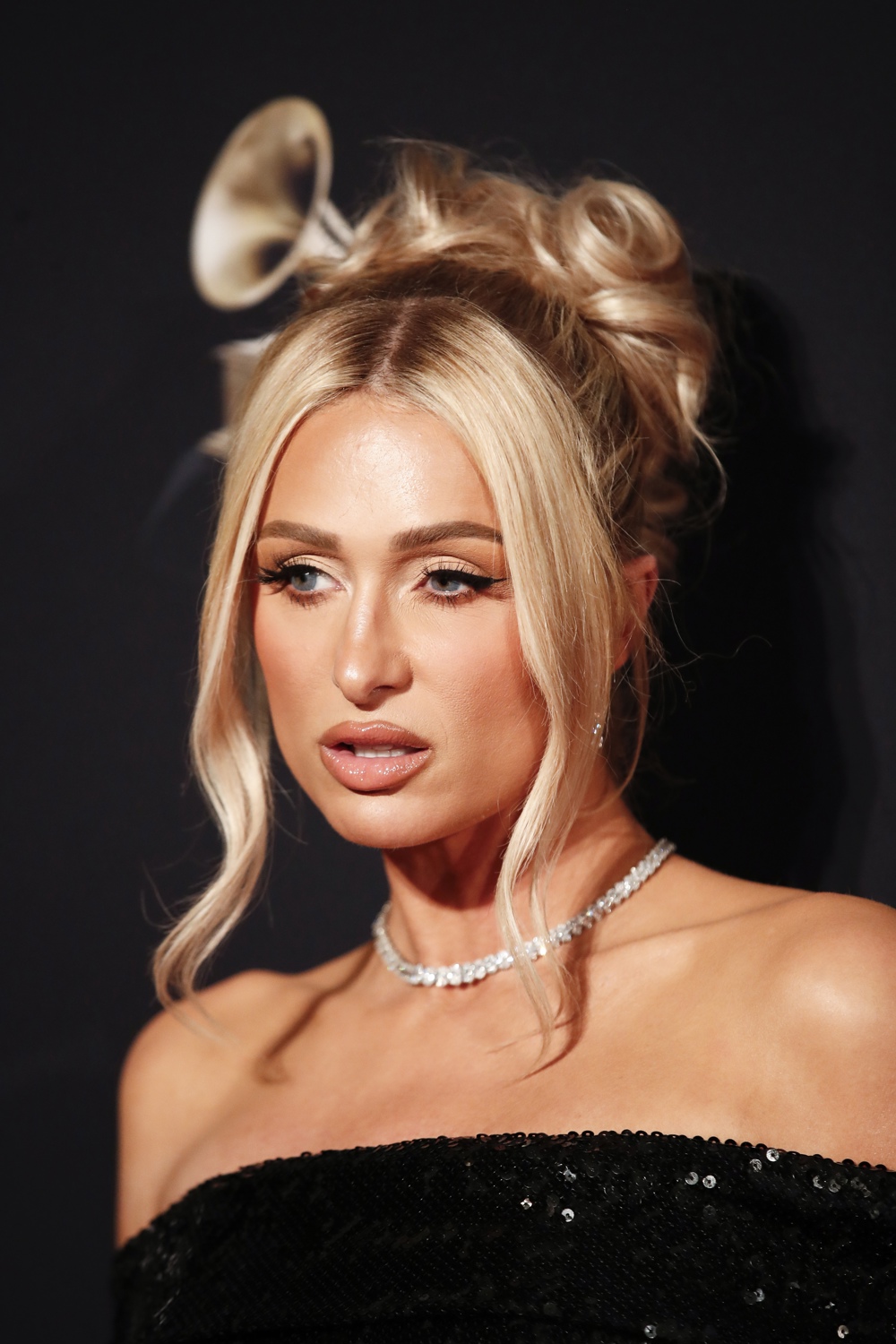 Paris Hilton ejercerá de celestina en un reality show del metaverso