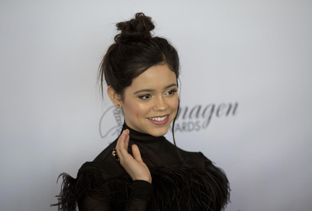 Jenna Ortega es elegida embajadora de nueva línea de ropa deportiva