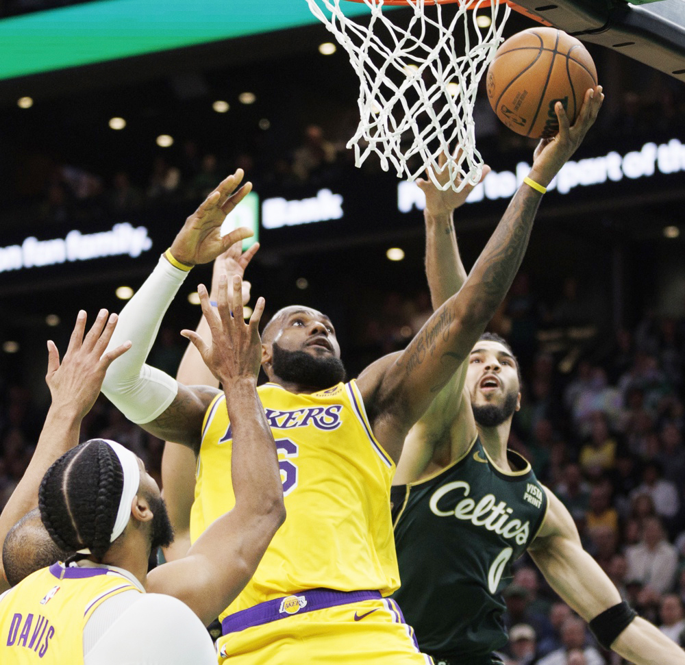 LeBron activa la cuenta atrás para ser el máximo anotador de la historia