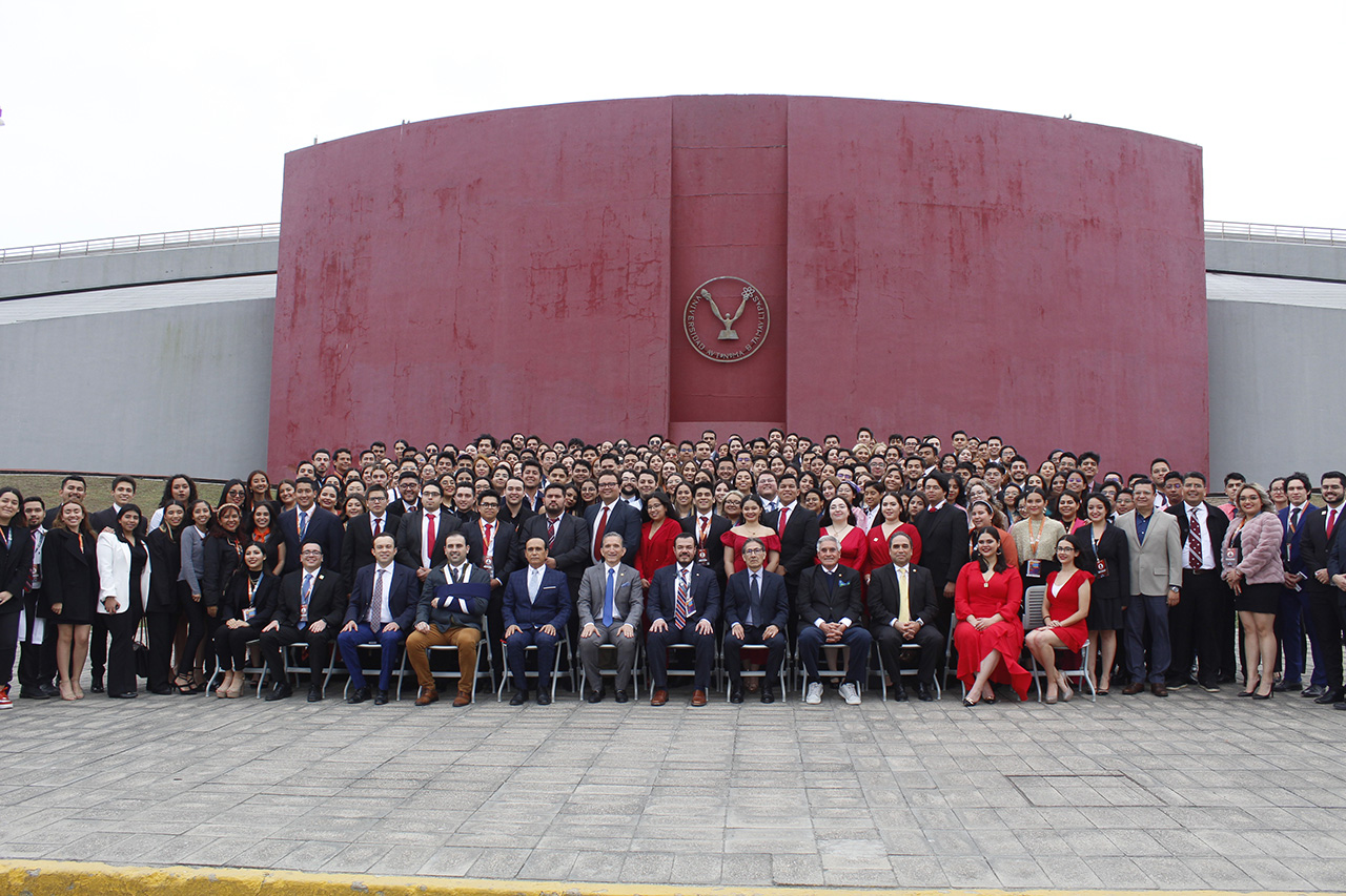 Inaugura rector de la UAT asamblea nacional de médicos en formación
