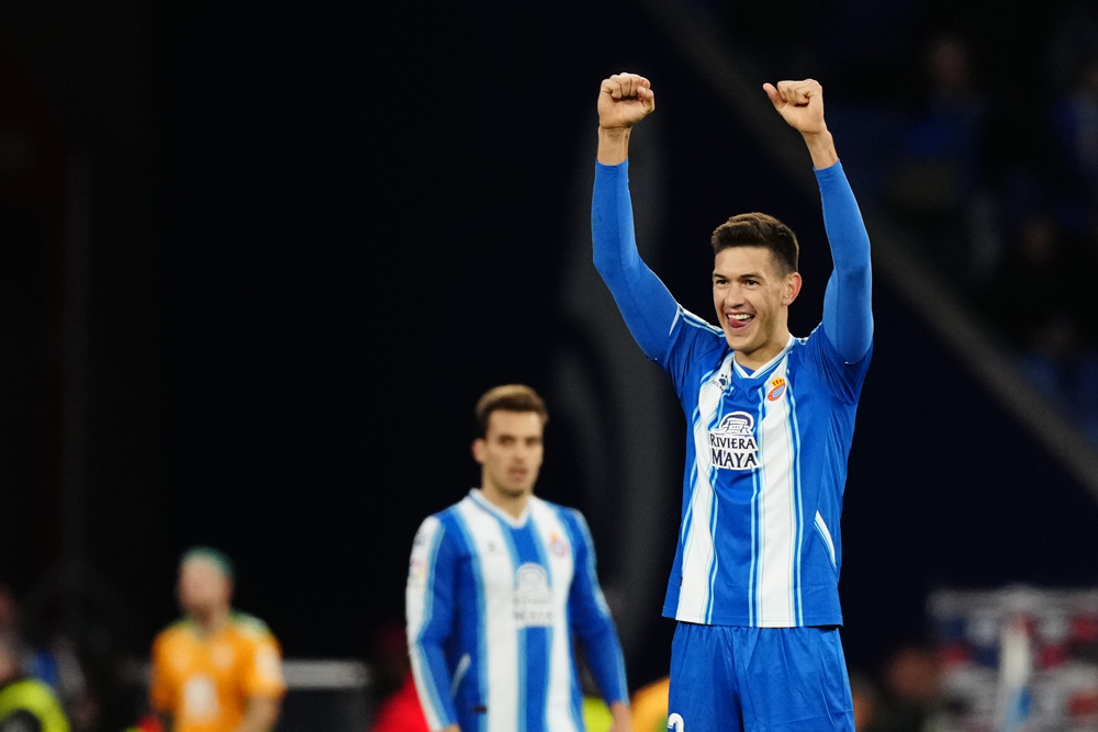 El mexicano César Montes ya lidera la zaga del Espanyol