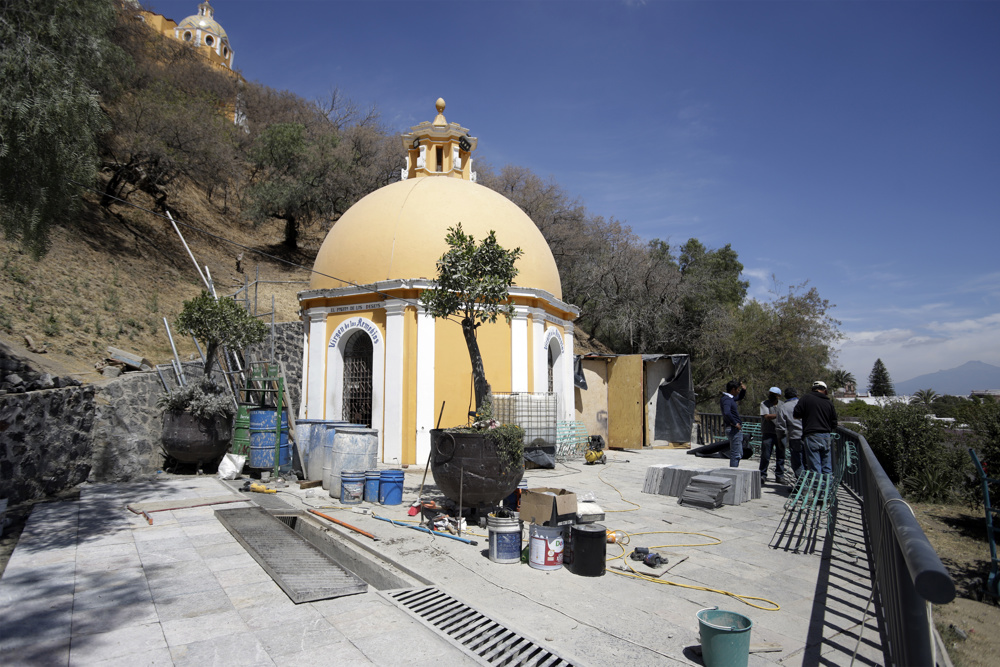 Hallan nacimiento de “agua sagrada” en la Gran Pirámide de Cholula  México