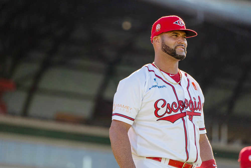 Albert Pujols se une a los Angelinos como asistente especial