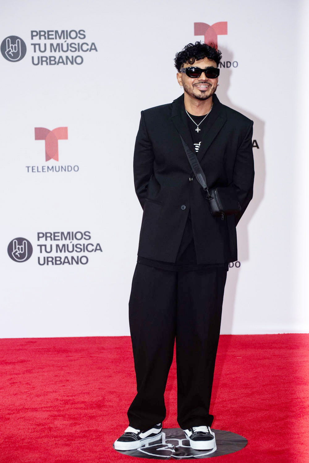 Rapero Álvaro Díaz lanza junto a español Sen Senra sencillo de su nuevo disco