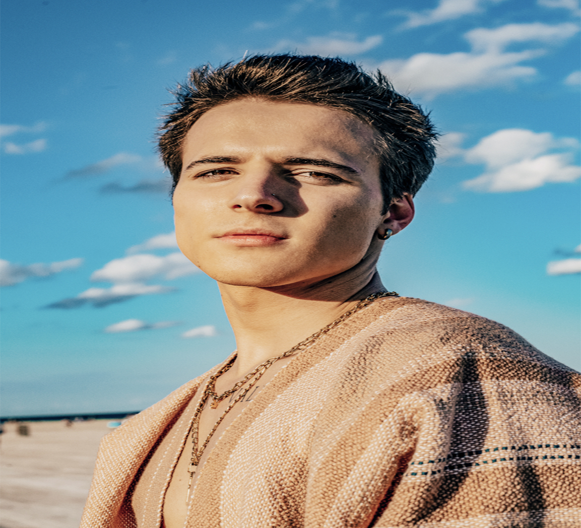 TEO BOK, la sensación del pop latino presenta “Esperanza”