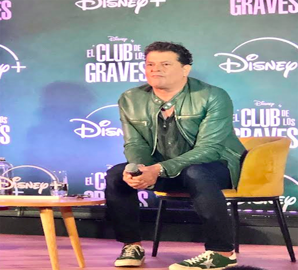 “Una emoción muy grande poder hacer una serie de Disney”: Carlos Vives