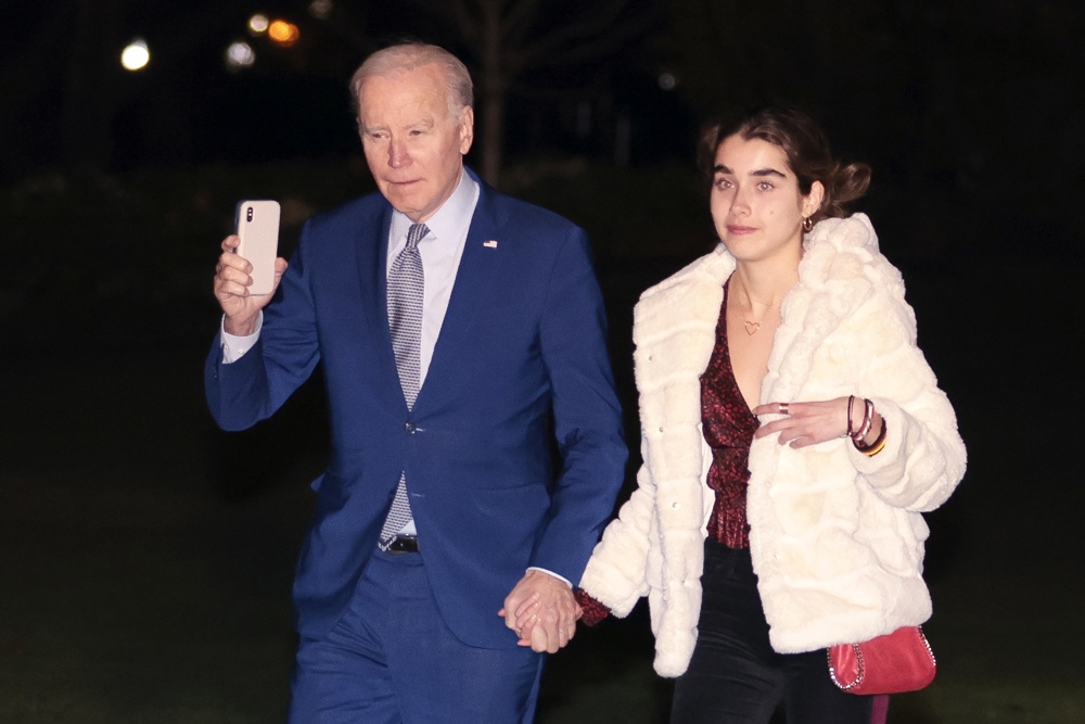 Biden limitará el precio de los medicamentos para mayores de 65 años