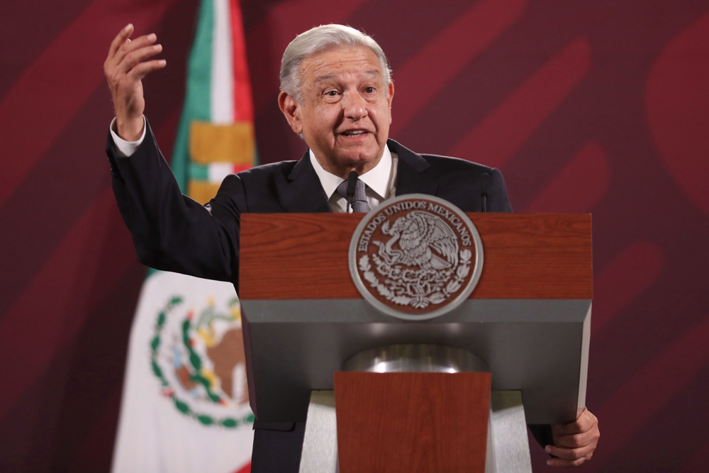 López Obrador afirma que México “no oculta nada” sobre incendio de migrantes