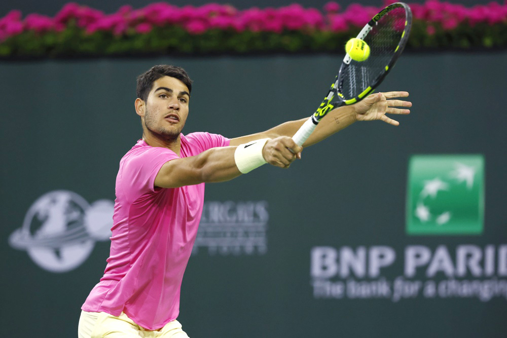 Alcaraz se clasifica para cuartos de Indian Wells por la retirada de Draper