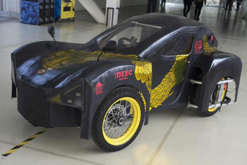 Crean estudiantes primer vehículo eléctrico ideado y desarrollado por la UNAM