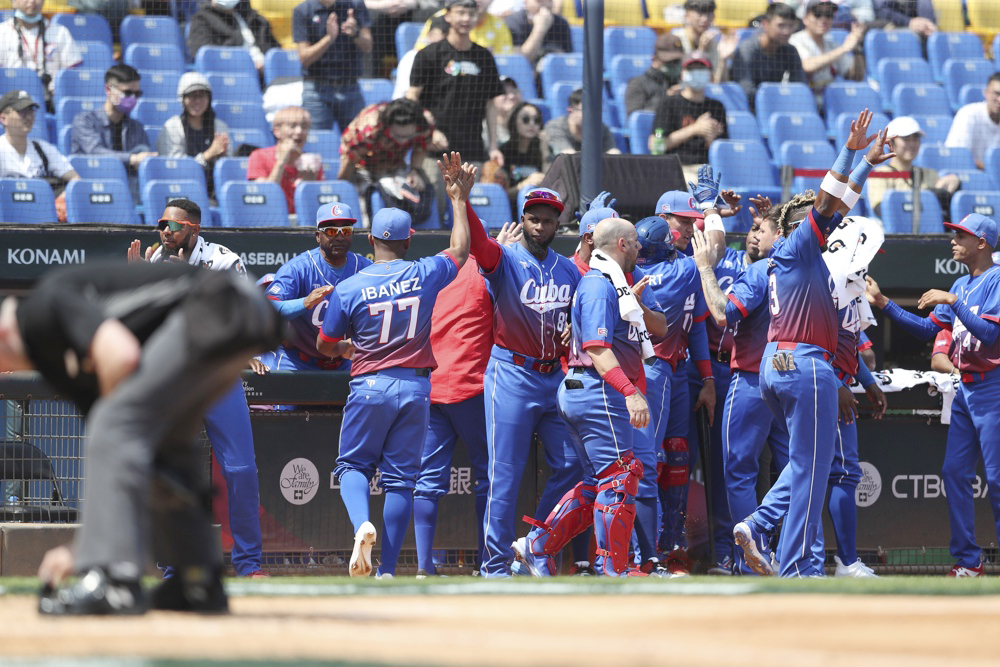 Cuba tropieza por cuarta vez con la misma piedra y Panamá domina a Taiwán