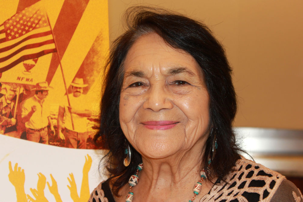Reconocen el impacto de Dolores Huerta en nuevas generaciones de latinas