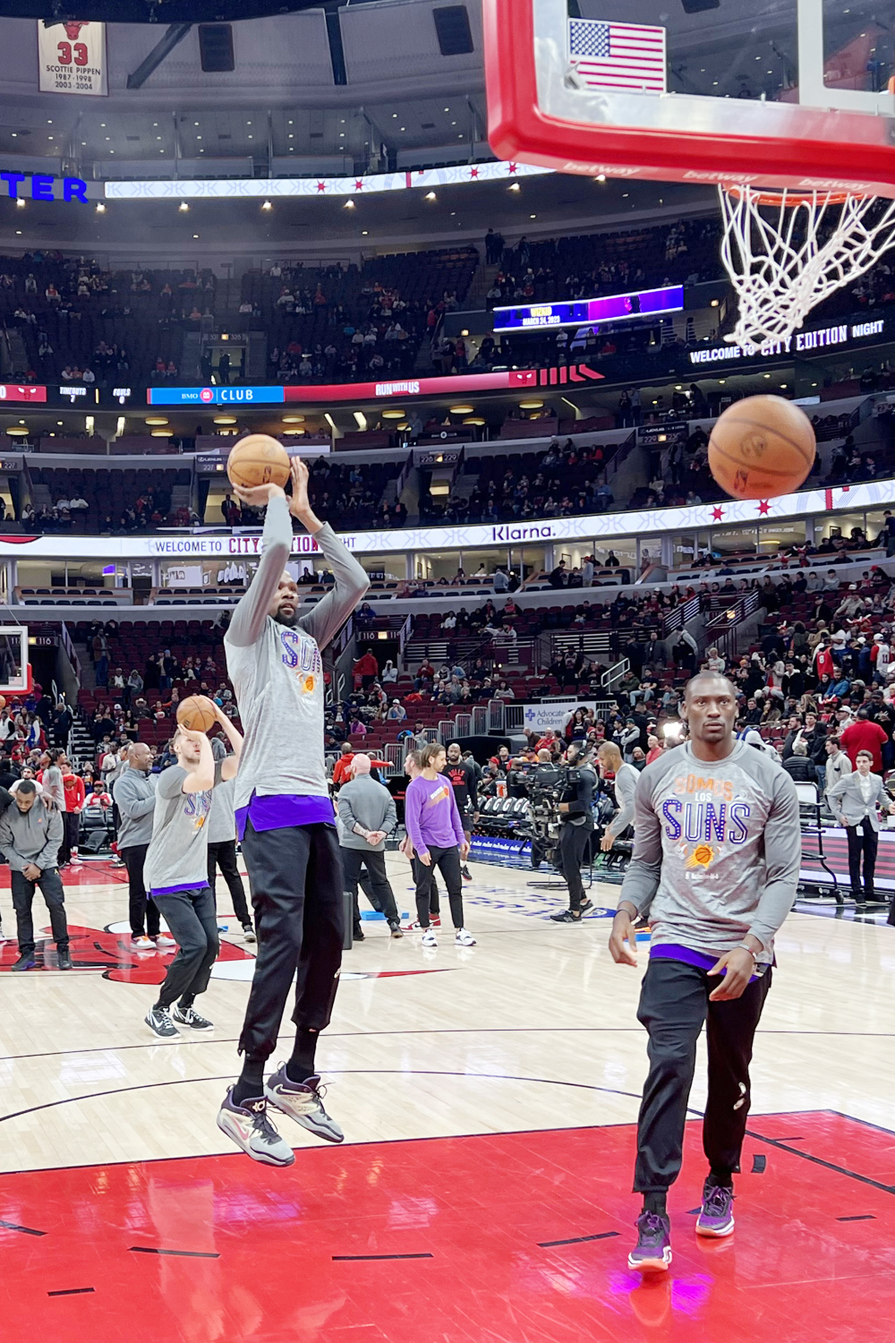 126-130. Durant decide en un picante duelo entre Doncic y Booker