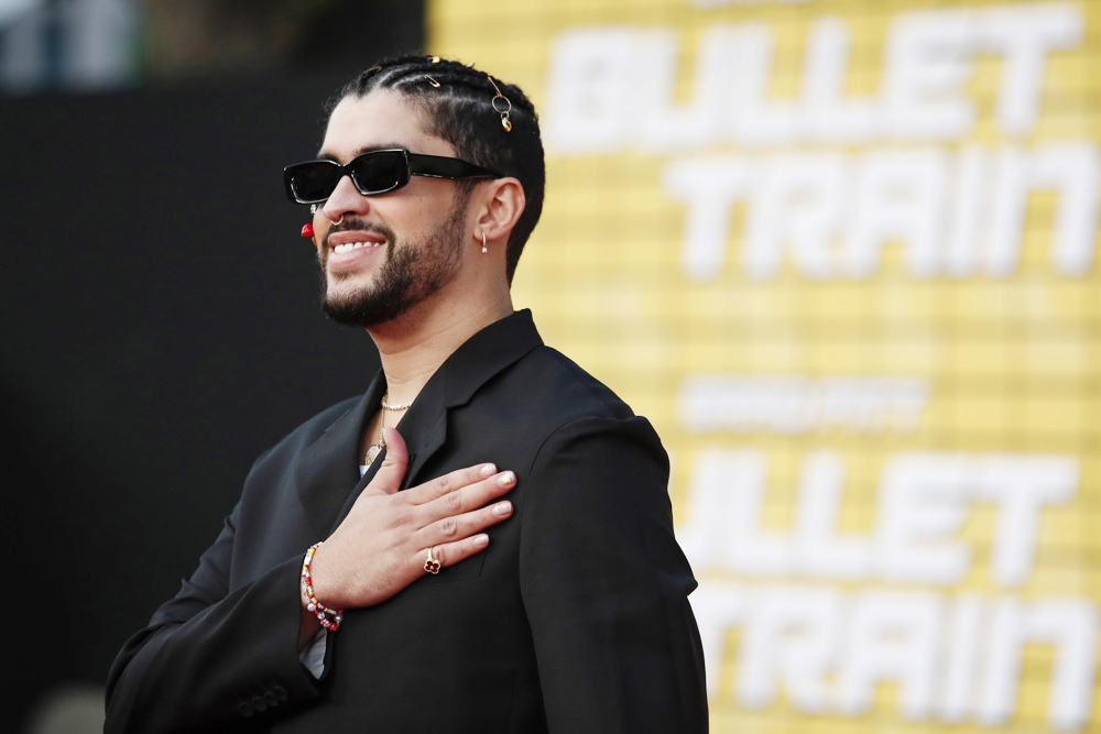 Eladio Carrión lanza nuevo disco con colaboraciones de Bad Bunny y 50 Cent