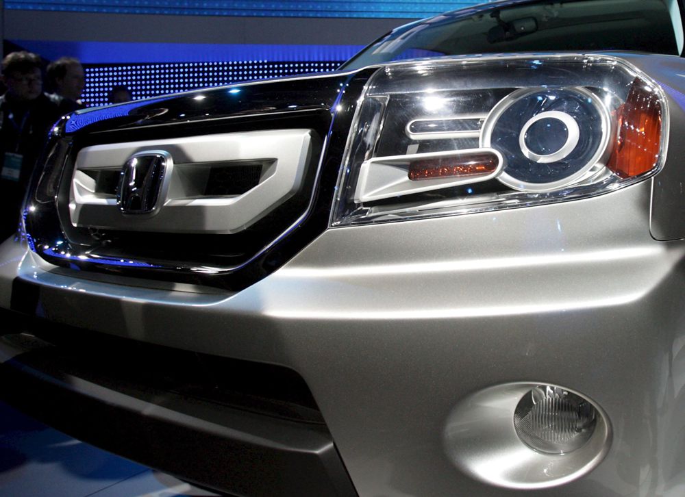 Honda llama a revisión 330.318 vehículos en EEUU por problemas de espejos