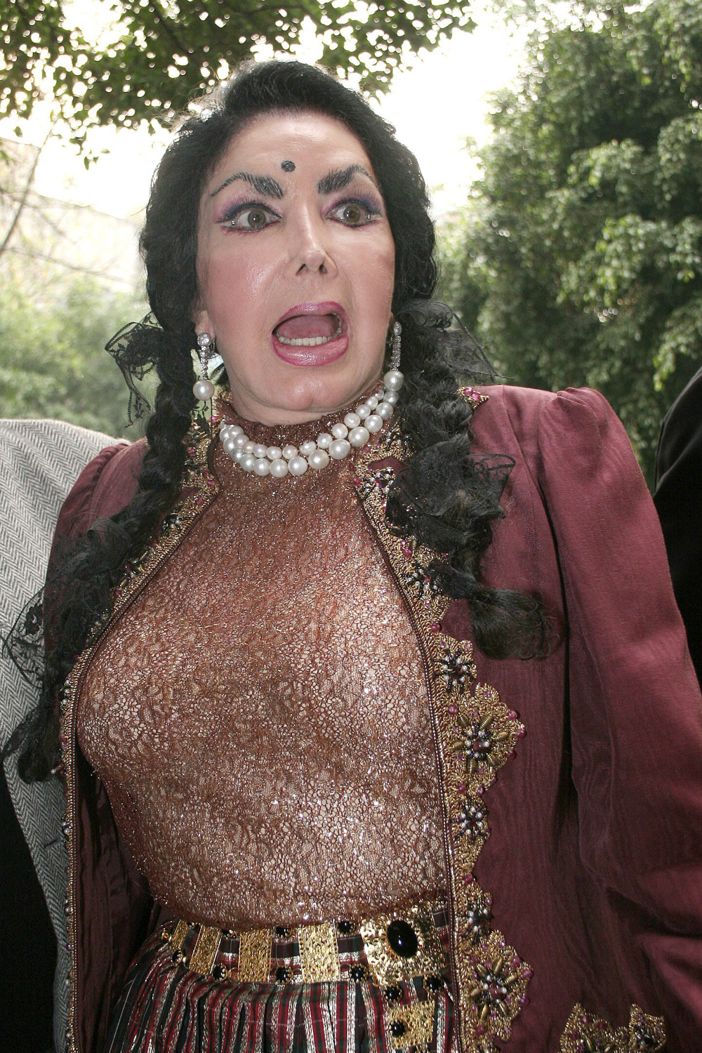 Muere la actriz, cantante y política mexicana Irma Serrano “La Tigresa”