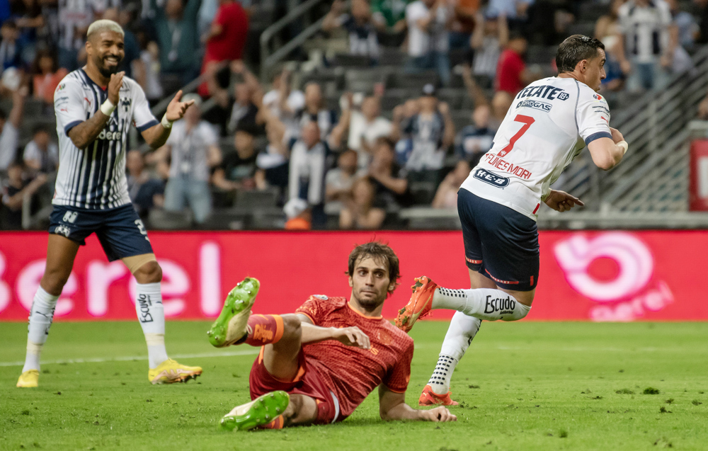 El Monterrey lidera el Clausura mexicano y Henry Martín a los goleadores