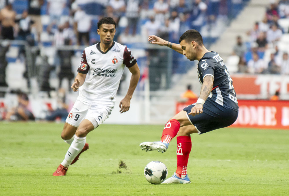 Vegas dice que el líder Monterrey por ahora solo piensa en el campeón Pachuca