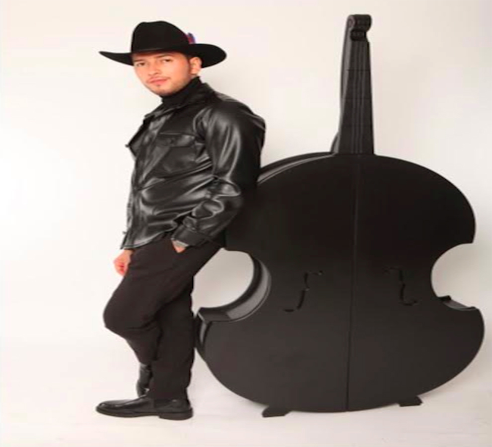 El cantautor mexicano Indalfer Ochoa cambió su suerte gracias a La Voz del Compositor