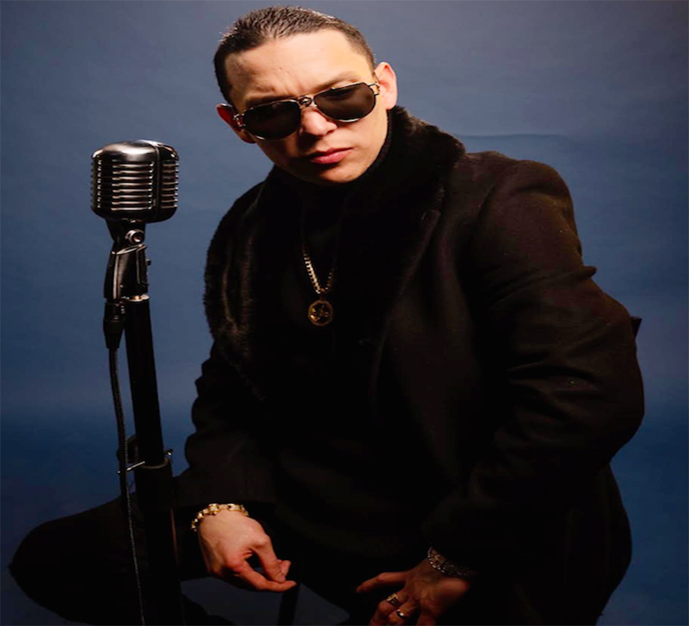 El cantante de regional mexicano Javier Rosas se declara “Hombre de Ley” con su nuevo álbum