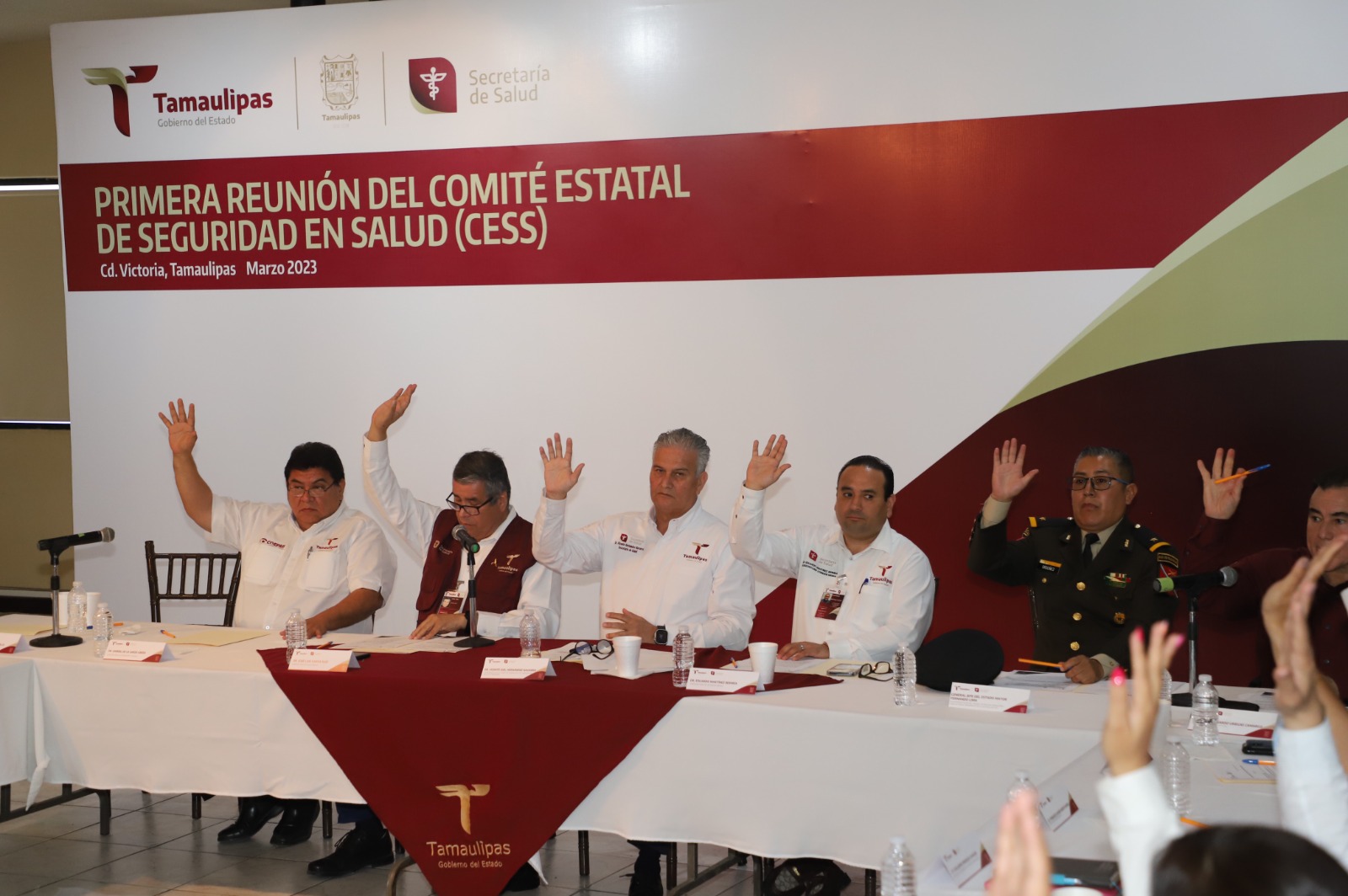 “Cubrebocas obligatorio en escuelas, hospitales y manejadores de alimentos”