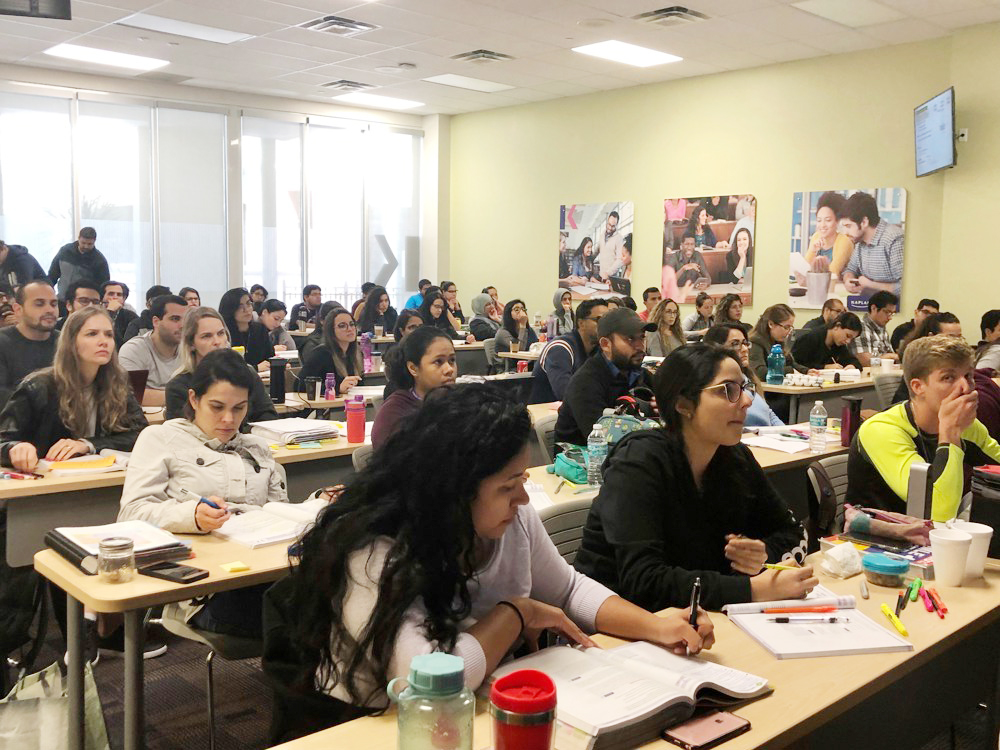 Tribunal de EEUU mantiene bloqueo de ley que restringe en aulas debate racial