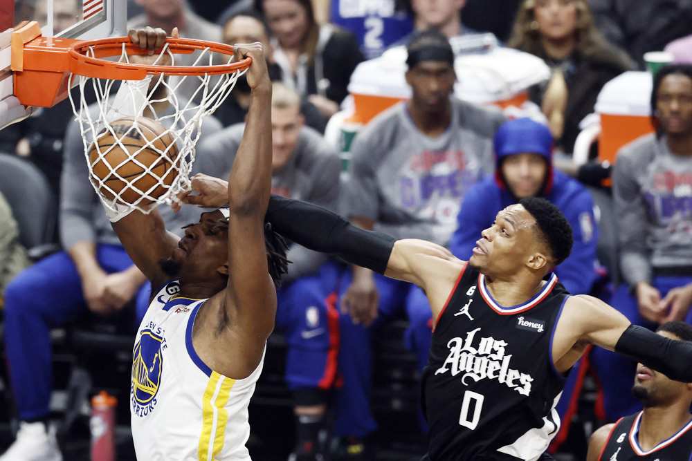 Los Warriors pierden con 50 puntos de Curry y los Lakers tropiezan en Houston