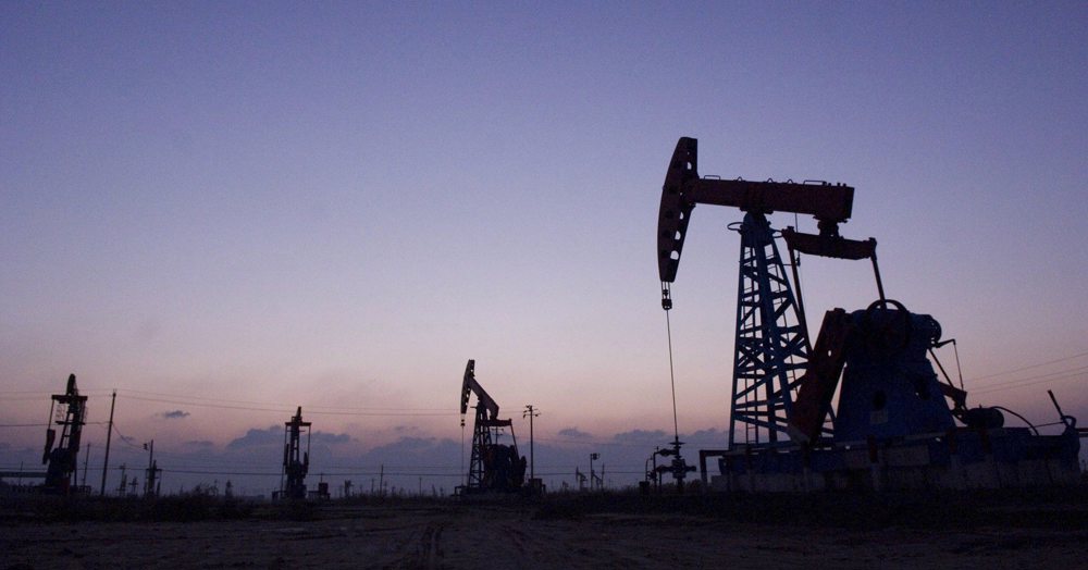 El petróleo de Texas abre con una bajada del 2,89 %, hasta los 67,94 dólares el