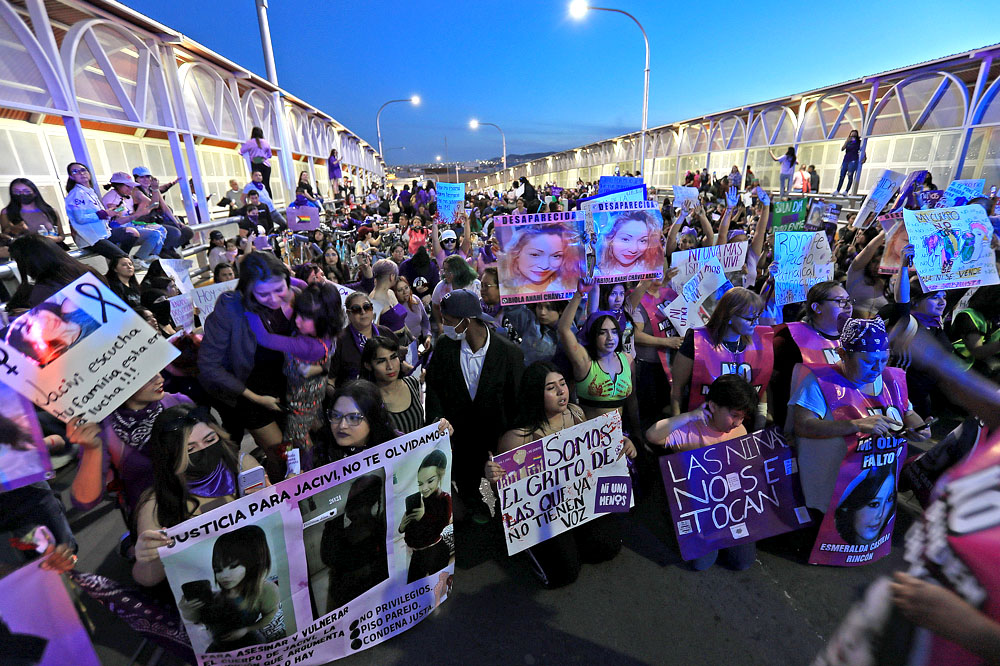 Unas 10.000 mujeres salen a exigir justicia en la frontera norte de México