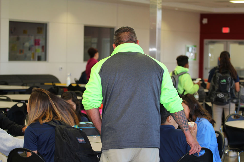 Estudio: Los niños aprenden mejor con maestras de su mismo grupo étnico
