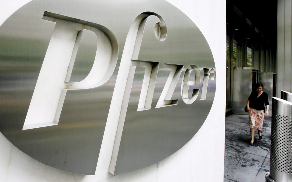 Regulador estadounidense aprueba el fármaco nasal de Pfizer contra la migraña